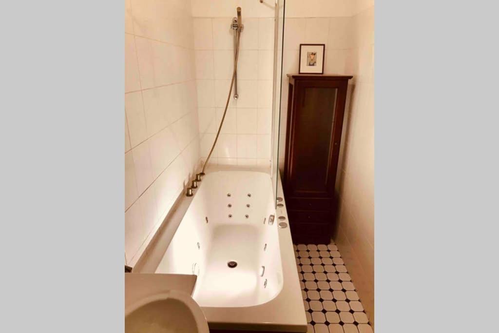 Best Location, Beautiful And Quiet Old Town Apt. Tallin Exterior foto